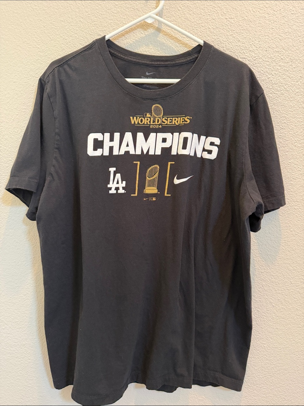 Los Angeles Dodgers Nike Men’s Black World Series Champions T-Shirt 100% Cotton